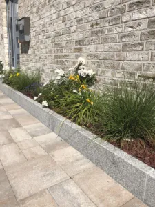 Natuursteen Opsluitband Graniet Lichtgrijs Piazzo