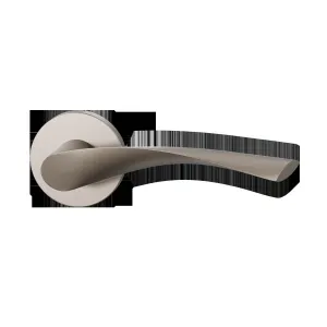 Deurkrukset Kino op rond rozet Ø50mm Mocca blend