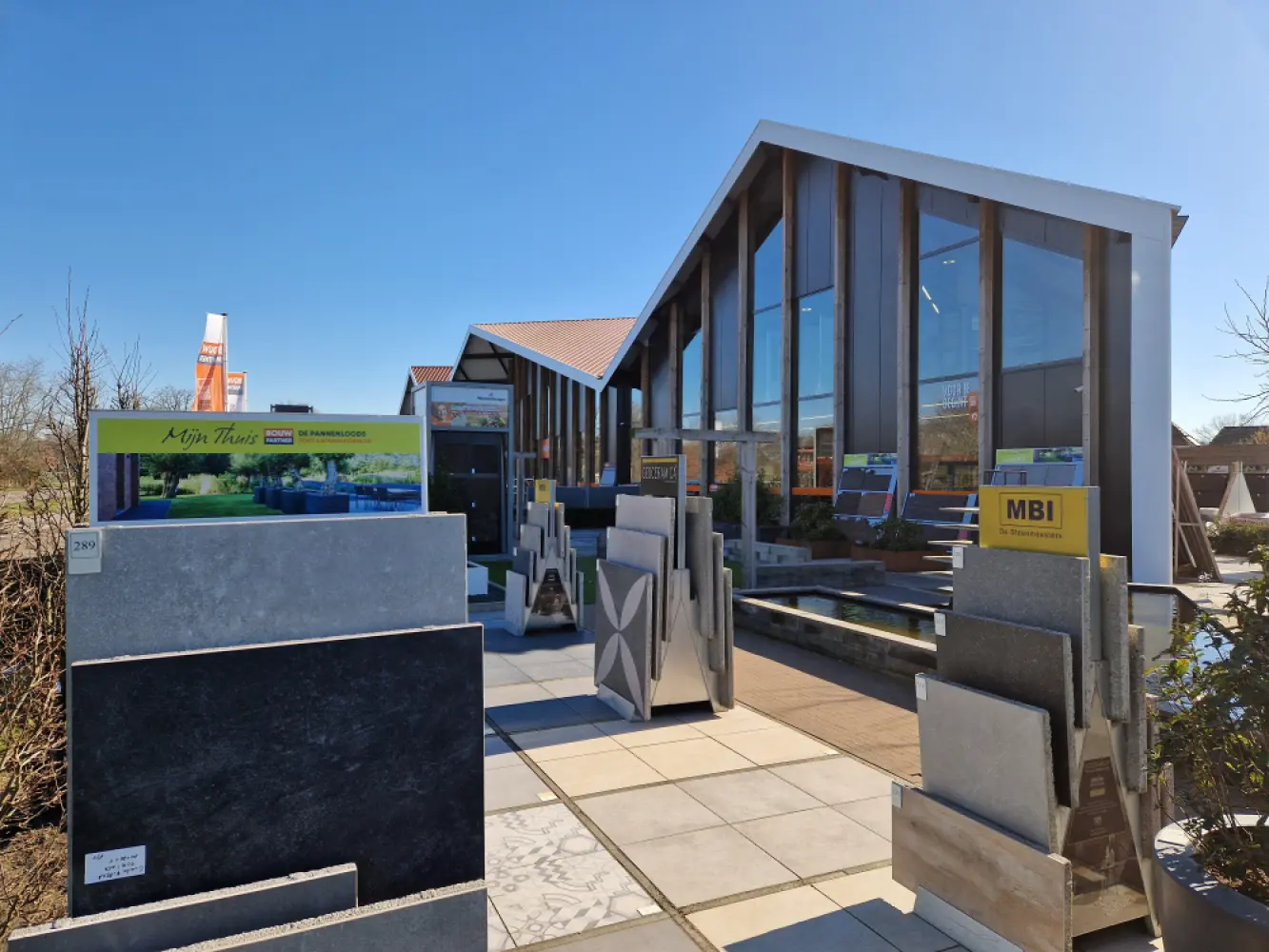 Showtuin en showroom bezoeken bij De Pannenloods